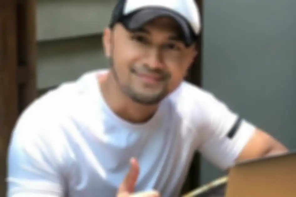 Hengky Kurniawan 