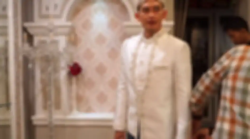 Baju pengantin Rezky yang akan digunakan saat akad nikah 