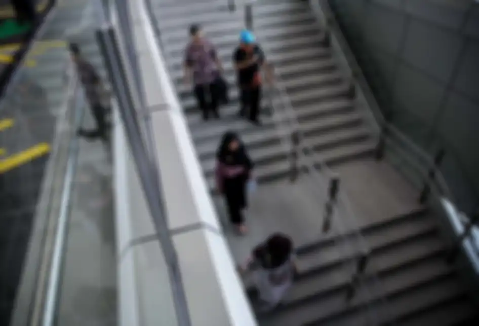 Suasana masyarakat saat mengikuti kegiatan uji coba kereta MRT fase 1 lintas Lebak Bulus-Bundaran Hotel Indonesia (HI) di Jakarta, Selasa (12/3/2019). Uji coba publik kereta MRT fase 1 dilakukan mulai 12-23 Maret 2019. Hingga 11 Maret, tercatat 184.738 orang yang mendaftar untuk mengikuti rangkaian 