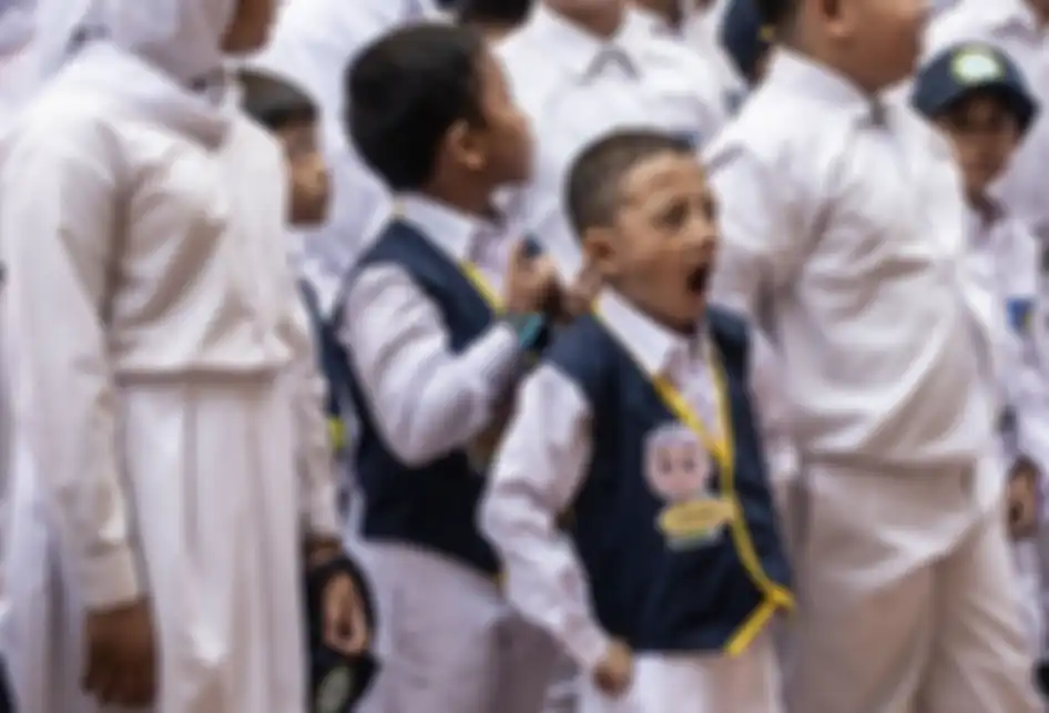 Seorang siswa menguap saat mengikuti upacara penyambuatan peserta didik baru pada hari pertama masuk sekolah di SD Muhammadiyah 5 Jakarta, Kebayoran Baru, Jakarta Selatan, Senin (15/7/2019). Hari pertama masuk sekolah tahun ajaran 2019/2020 itu dilaksanakan secara serentak di Indonesia.