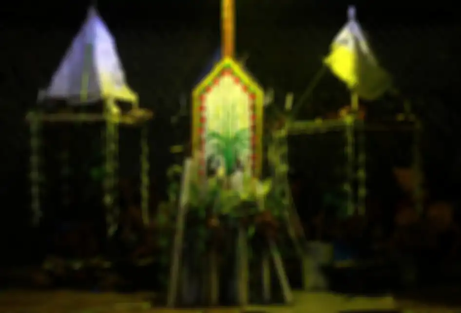 Foto dirilis Rabu (25/9/2019), memperlihatkan suasana Ritual Nengkuat Mulukng (penyerahan yang sudah masak kepada leluhur) pada puncak acara Mesiwah Pare Gumboh di Desa Liyu, Kabupaten Balangan, Kalimantan Selatan. Prosesi Mesiwah Pare Gumboh merupakan upacara adat yang dilakukan masyarakat Dayak De
