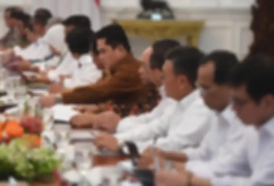 Sejumlah menteri kabinet indonesia maju mengikuti sidang kabinet paripurna di Istana Merdeka, Jakarta, Kamis (24/10/2019). Sidang kabinet paripurna itu merupakan sidang perdana yang diikuti menteri-menteri Kabinet Indonesia Maju.