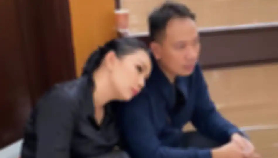 Vicky Prasetyo dan Kalina Octaranny 