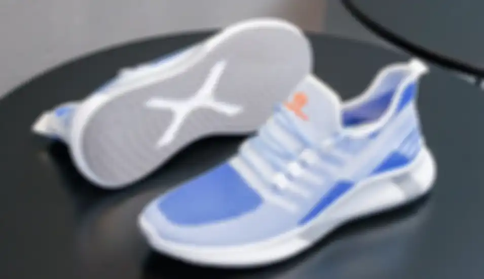 Persaingan sepatu lokal murah tengah ramai di marketplace online 