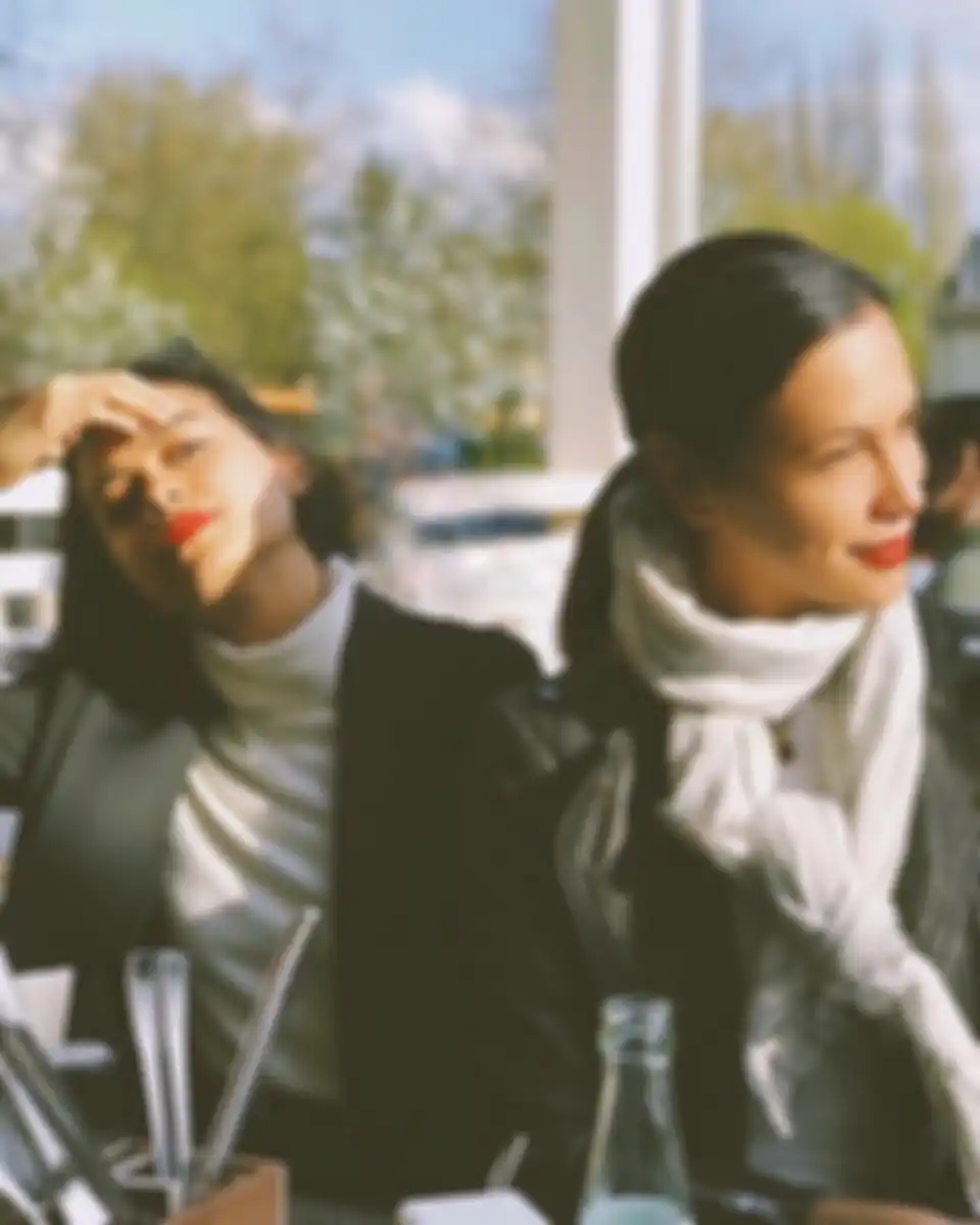 Eva Celia dan Sophia Latjuba