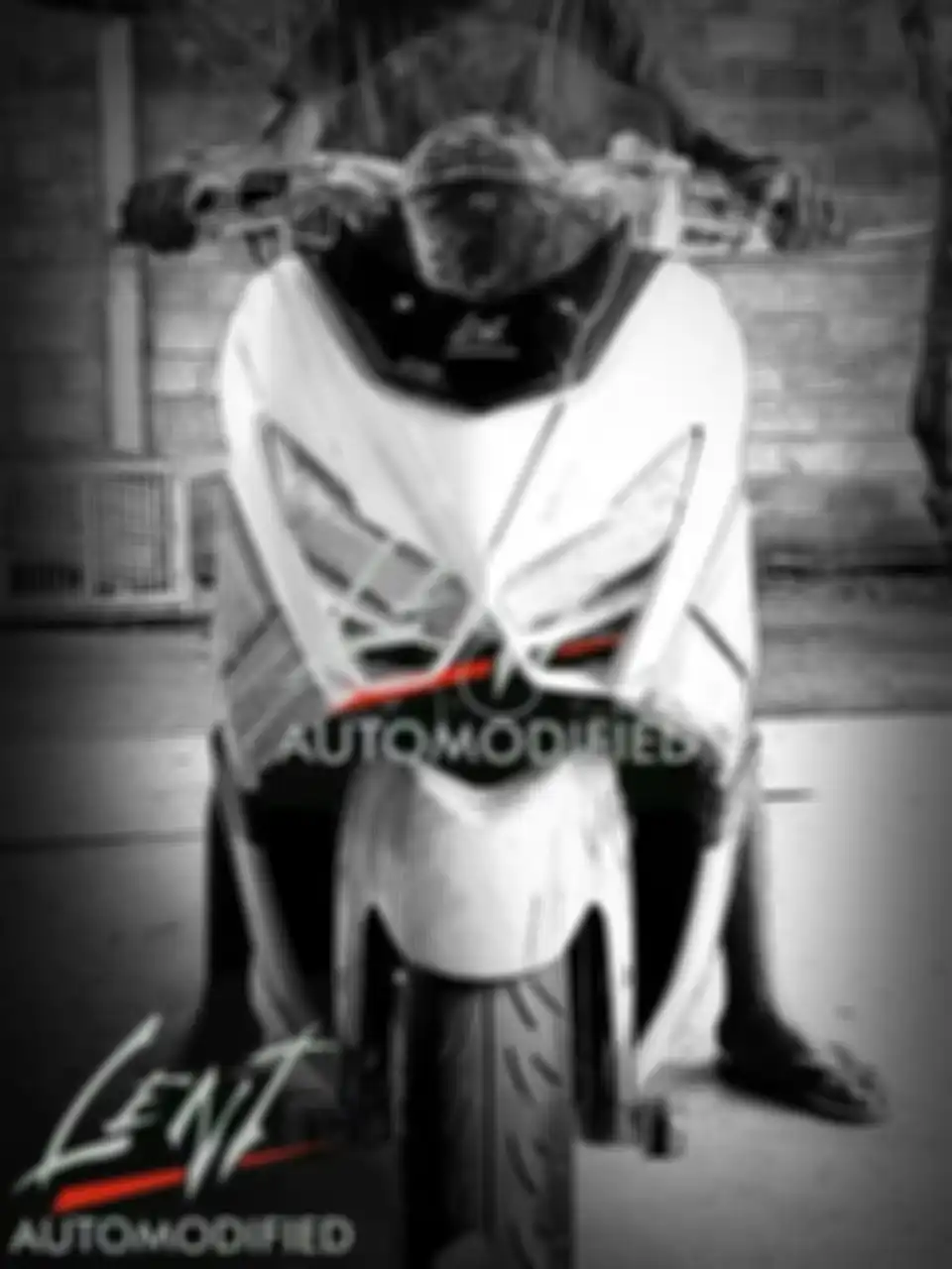 Lampu depan NMAX versi Lent Automodified