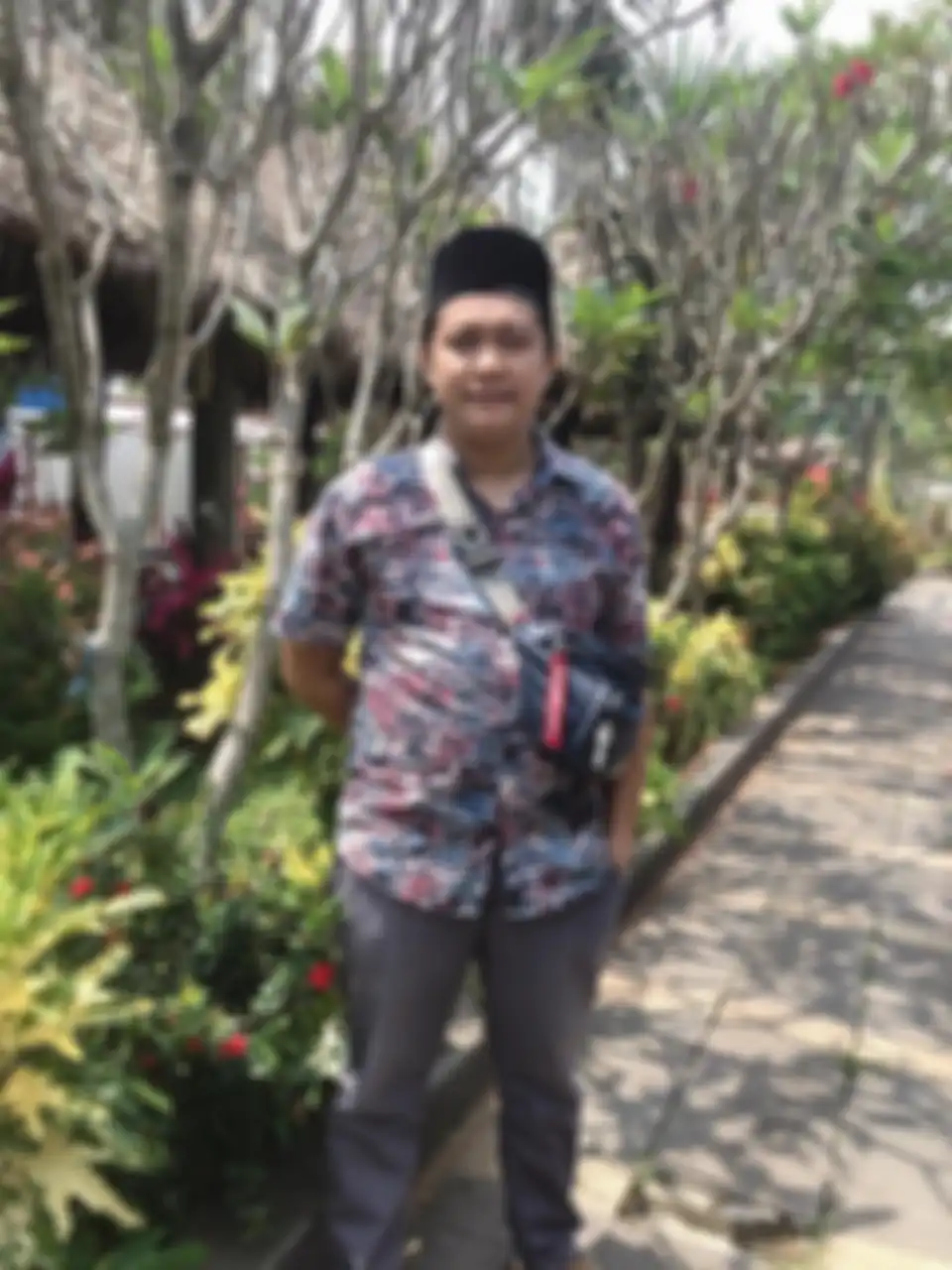Unggahan Yoris kakak korban pembunuhan di Subang sebelum kejadian bikin curiga. Kata netizen, unggahan Yoris itu menunjukkan gelagat aneh.