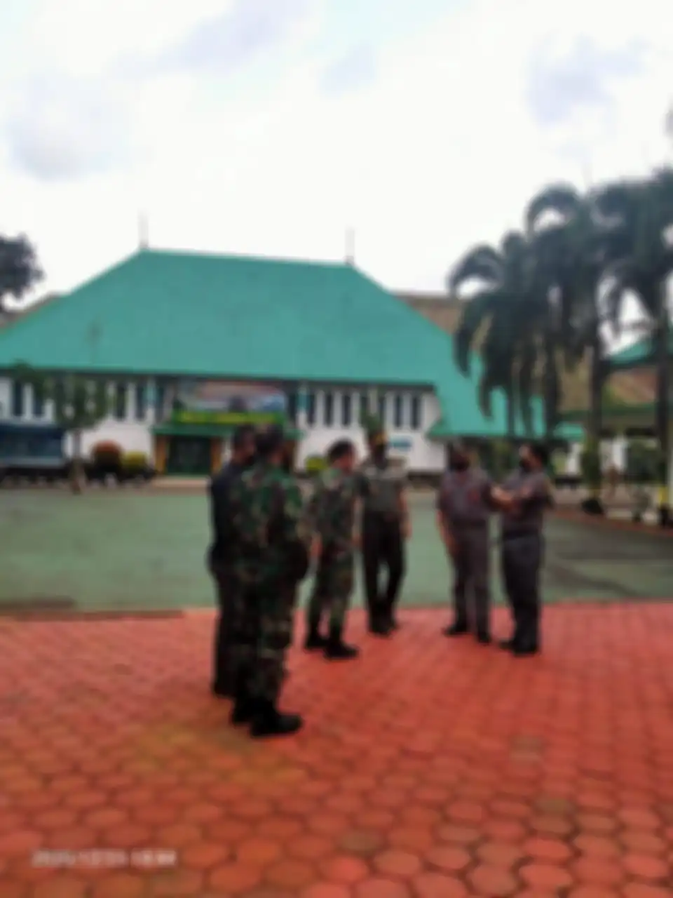 Brigjen Achmad Fauzi yang merintis karir dari Kopassus itu mendatangi Pondok Pesantren Tajul Alawiyyin milik Habib Bahar Bin Smith.