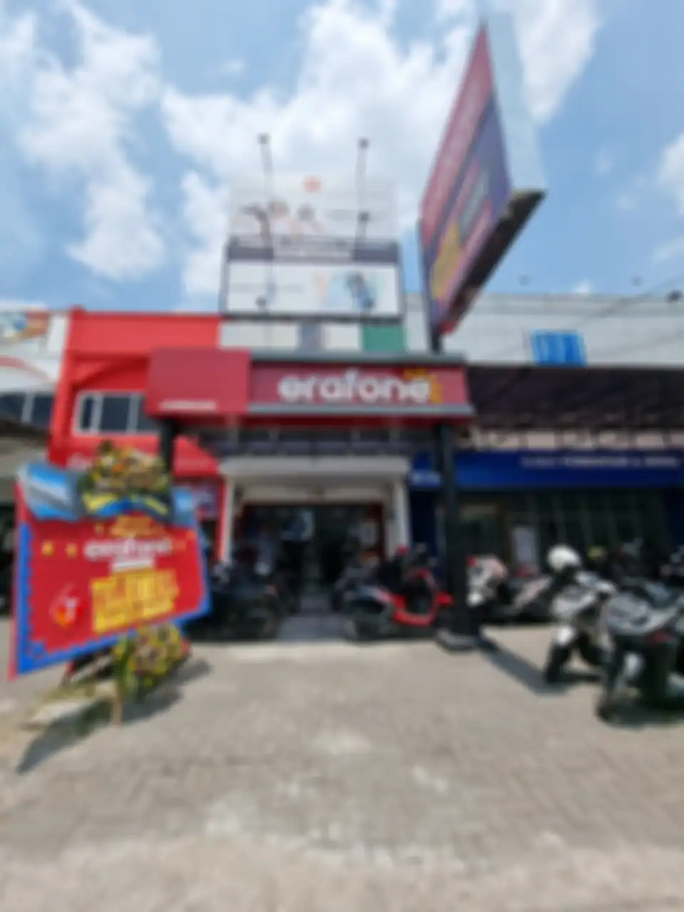 ERAJAYA DIGITAL SEKALIGUS BUKA 40 GERAI BARU DI 30 KOTA