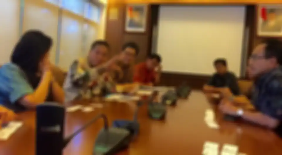 Ini profil Solihin bos Alfamart anak Betawi yang tunjuk Hotman Paris urus kasus wanita pencuri cokelat. Foto terkininya muncul di jagat maya.