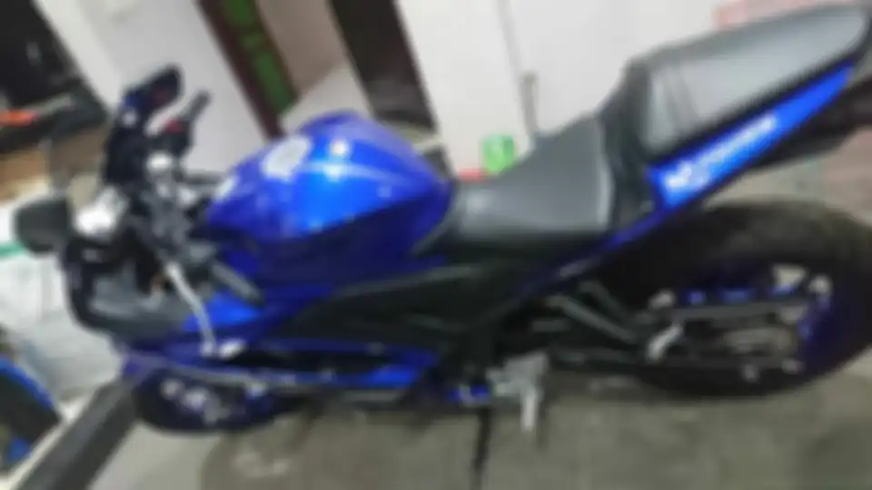 Yamaha R25 Movistar dijual murah
