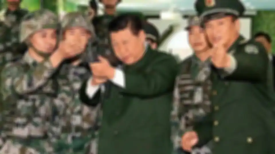 (Ilustrasi) Xi Jinping dan PLA. 