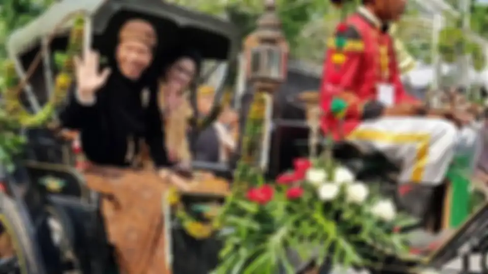 Rizal Ramli menteri yang dipecat Presiden Jokowi nyesek melihat kondisi Jenderal Gatot Nurmantyo di acara pernikahan Kahiyang Ayu.