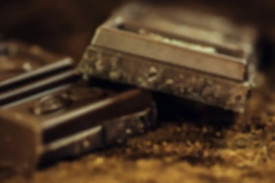 Coklat hitam 