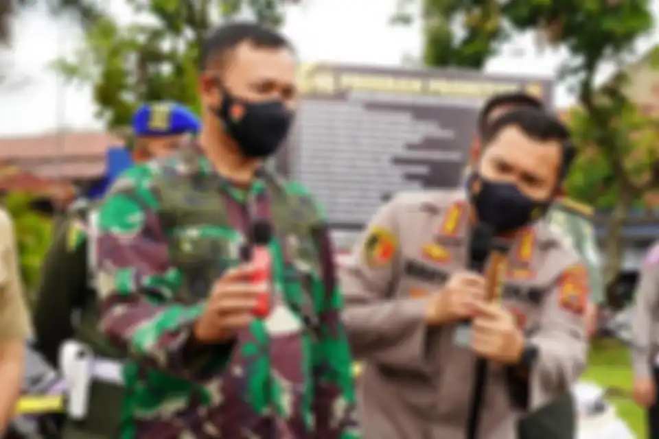 Brigjen Achmad Fauzi yang merintis karir dari Kopassus itu mendatangi Pondok Pesantren Tajul Alawiyyin milik Habib Bahar Bin Smith.