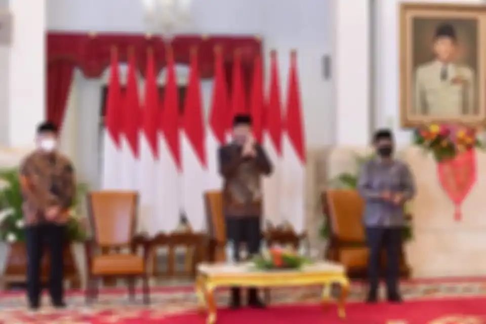 Pengganti Tri Rismaharini ternyata lebih galak. Mensos ad interim langsung cabut izin Aksi Cepat Tanggap (ACT) di hari pertamanya.