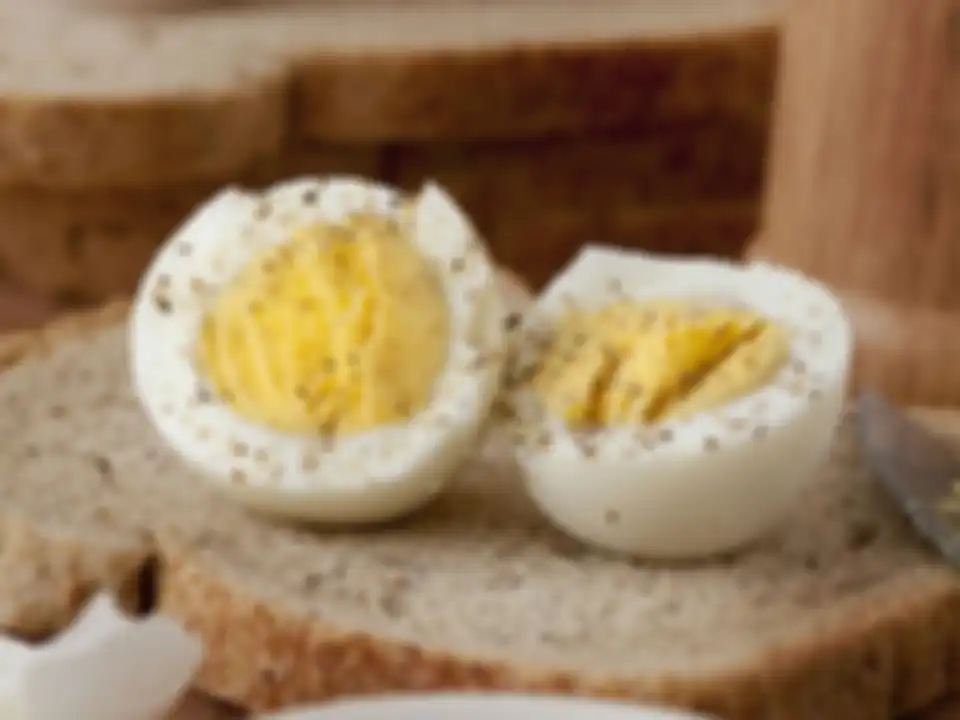 Roti dan telur rebus