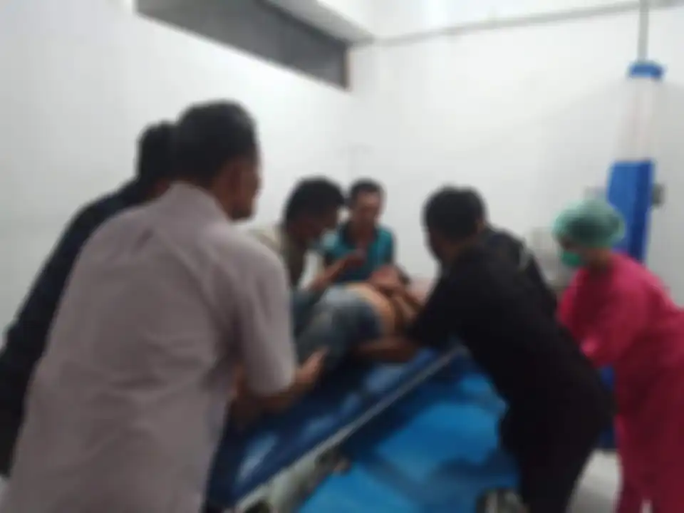 Foto korban tembak dalam peristiwa perampokan toko emas di Medan, Sumatera Utara beredar di media sosial. 