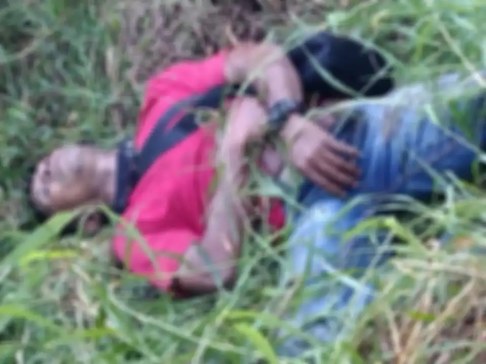Foto jasad Yorhan Lopo di semak-semak membuat geram ikatan warga Timor Tengah Selatan di Jakarta. 