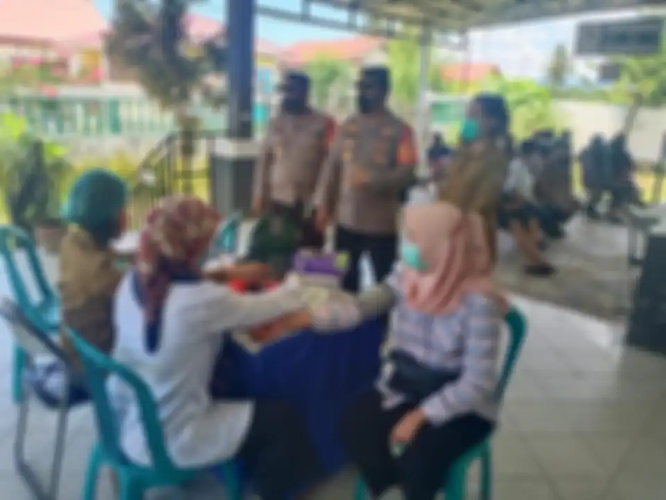 Foto tampang Kapolsek Parigi Iptu IGDN yang dicopot sengaja disebarkan di media sosial. Nomor telepon Kapolsek Parigi juga dicantumkan.