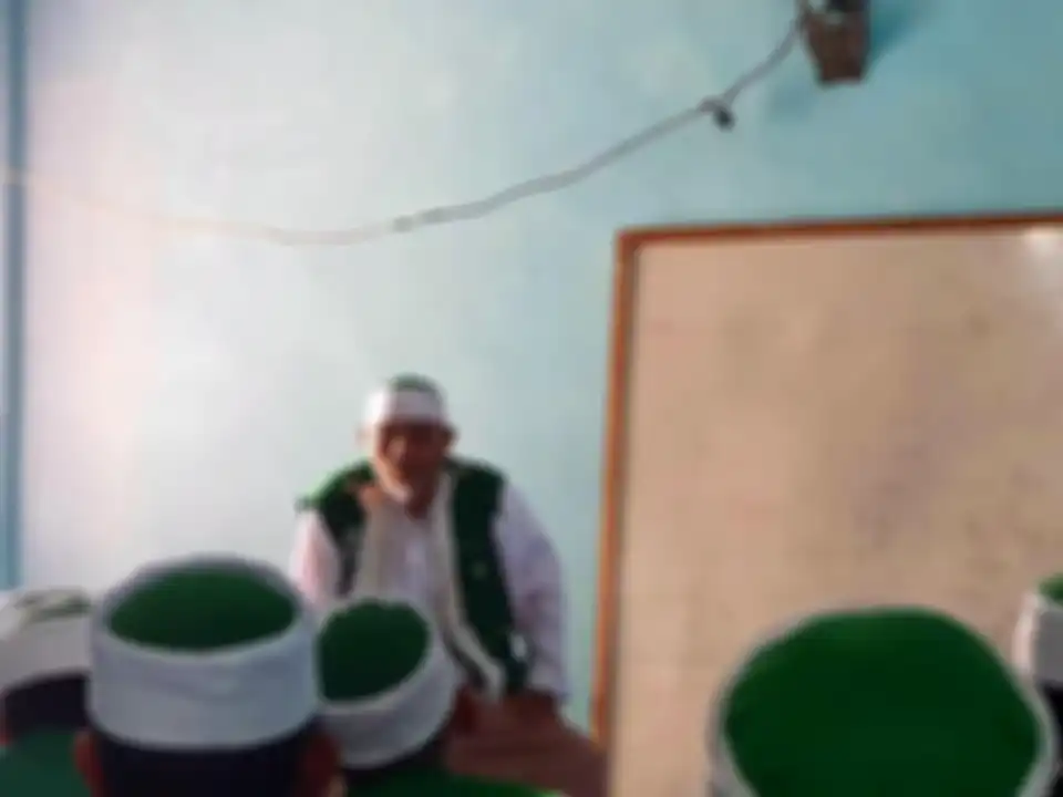Menteri Pendidikan Khilafatul Muslimin Ahmad Shobirin keliling Indonesia sebarkan ajaran menyimpang yang disisipkan dalam tausiyah.