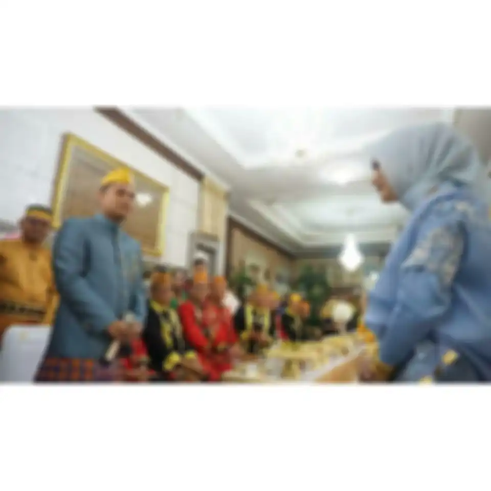 Irma Dwiyani dan Fachry Pahlevi Konggoasa 
