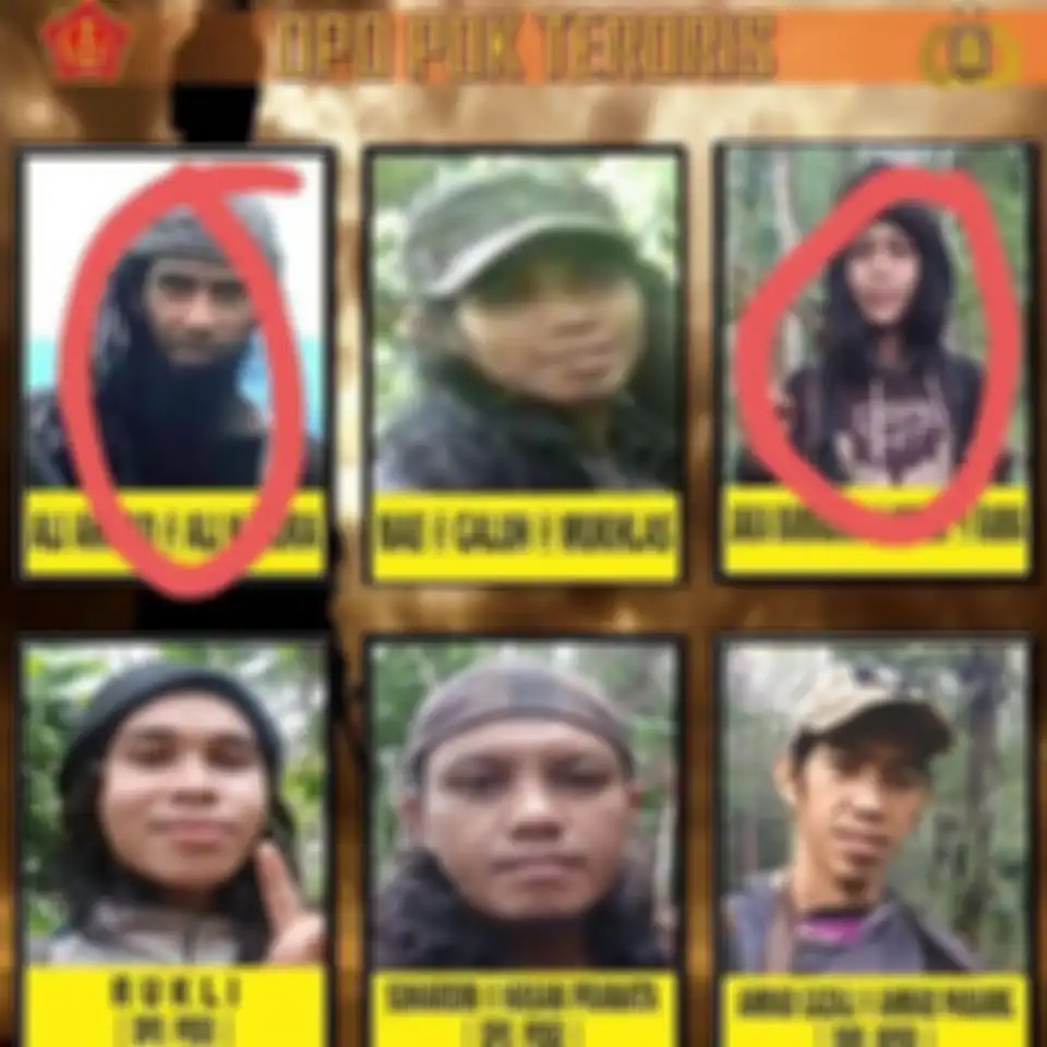 Foto simbol jari Ali Kalora yang tewas ditembak Satgas Madago Raya beredar di media sosial. Gembong teroris MIT Poso sempat diremehkan.