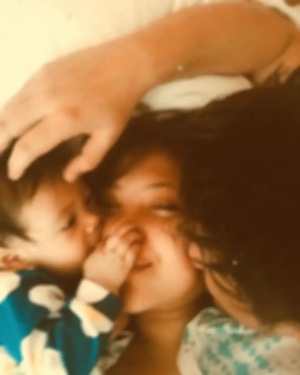 Super Gemas! Enam Bulan Disembunyikan, Wajah Anak Pertama Keenan Pearce Sukses Curi Perhatian