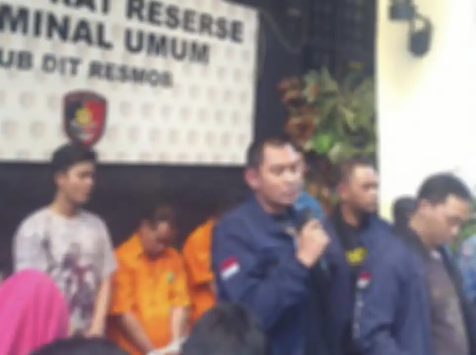 Ini profil AKBP Handik Zusen yang ikut ditahan karena Ferdy Sambo menjadi komandan penembakan Laskar FPI KM 50. Foto sosoknya disebarkan.