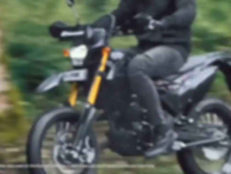 Bocor penampakan Kawasaki KLX150 SM, calon Kawasaki D-Tracker 150 baru?