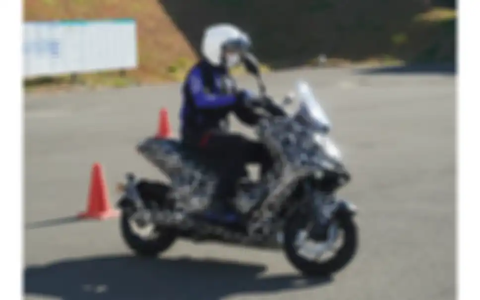 Prototipe motor listrik Yamaha E01 keciduk lagi diuji coba.