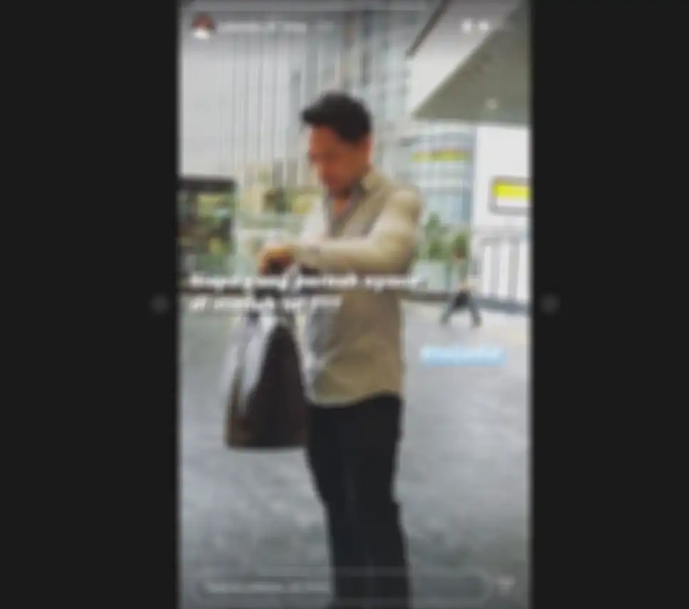 Unggahan Nobu yang menandai Jedar saat di stasiun Osaka