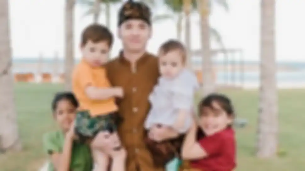 Stefan William dan keempat anaknya