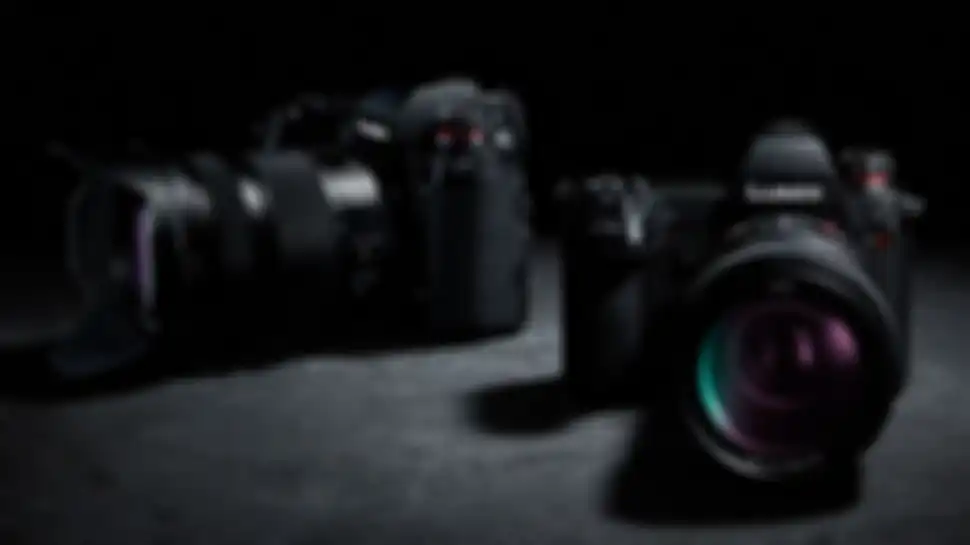 Panasonic Lumix S1 dan S1R