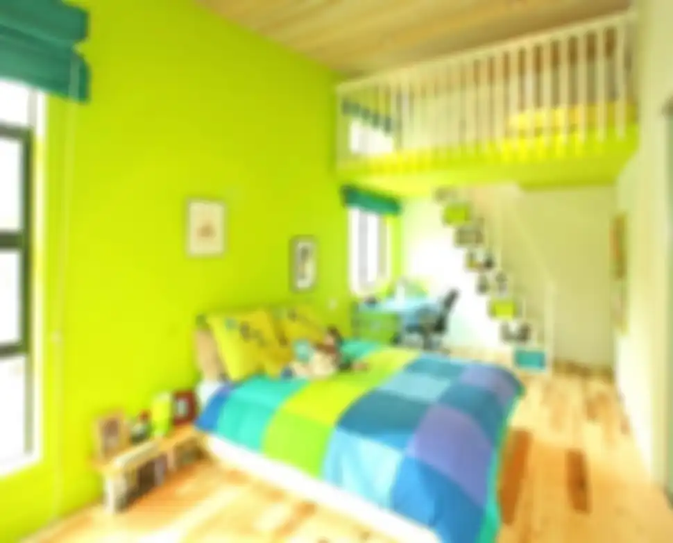 Kamar berwarna neon