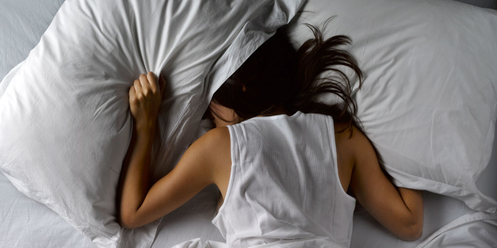 Posisi Tidur di Kamar Jangan Mengarah ke Jalan Raya, Fakta atau Hoax?