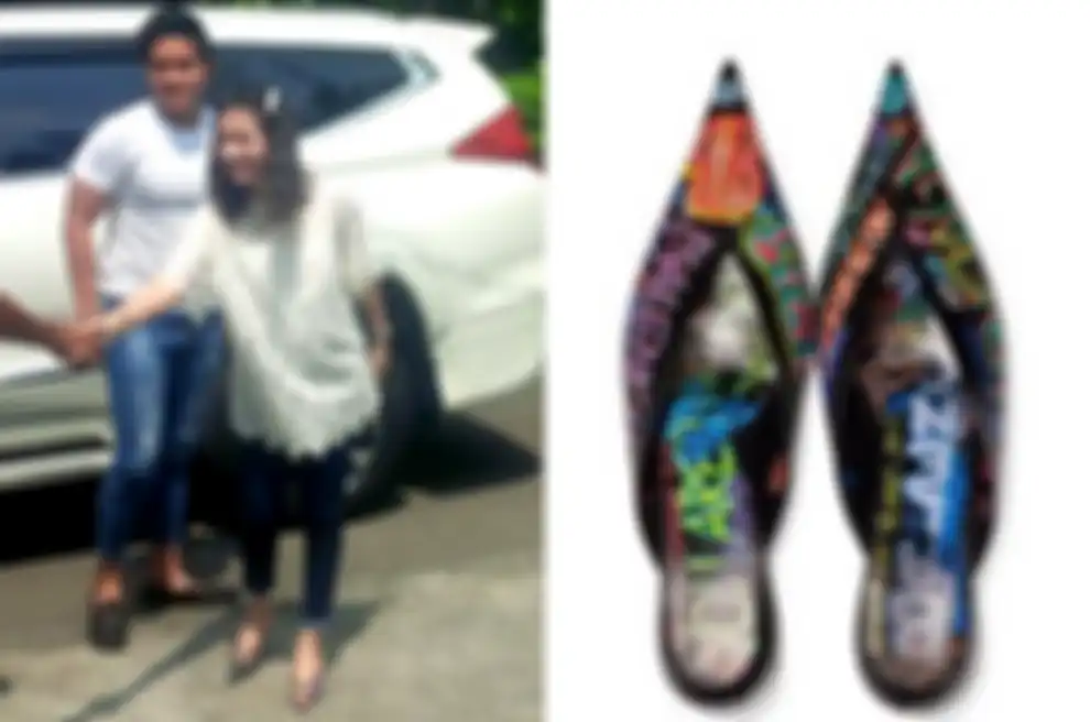 Koleksi sepatu branded Selvi Ananda -Balenciaga Knife Graffiti Printed Leather Mules Heels Pumps