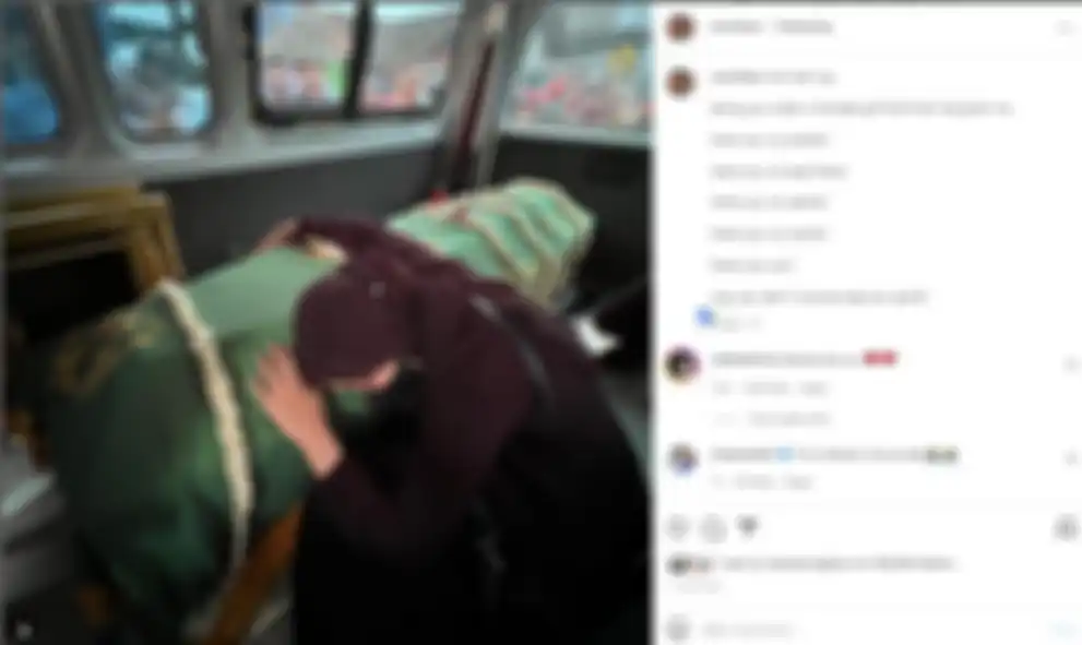 Unggahan Zara adik mendiang Emmeril Khan.