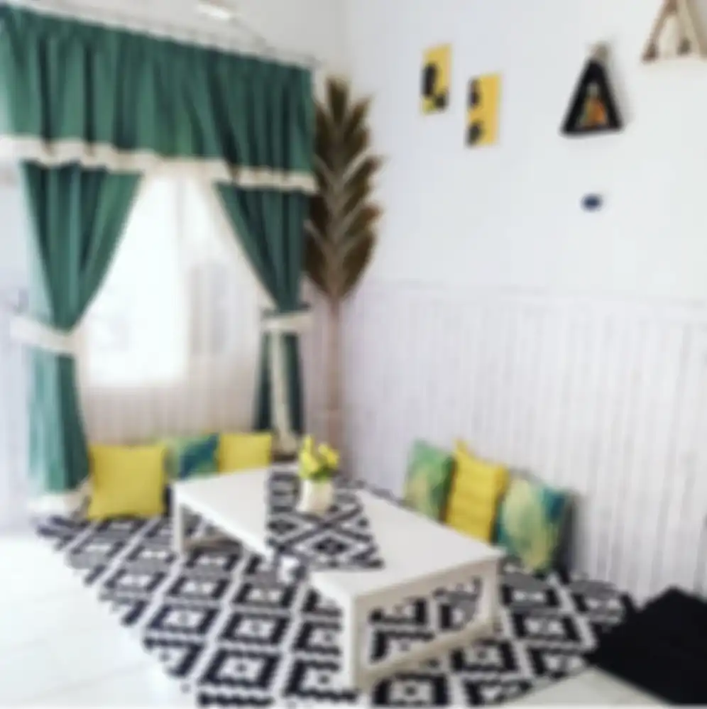 Minta istri memilih desain ruang tamu lesehan nan cantik ini buat di rumah type 36. Bujetnya gak bikin nangis. Lihat 7 foto hasilnya yuk.
