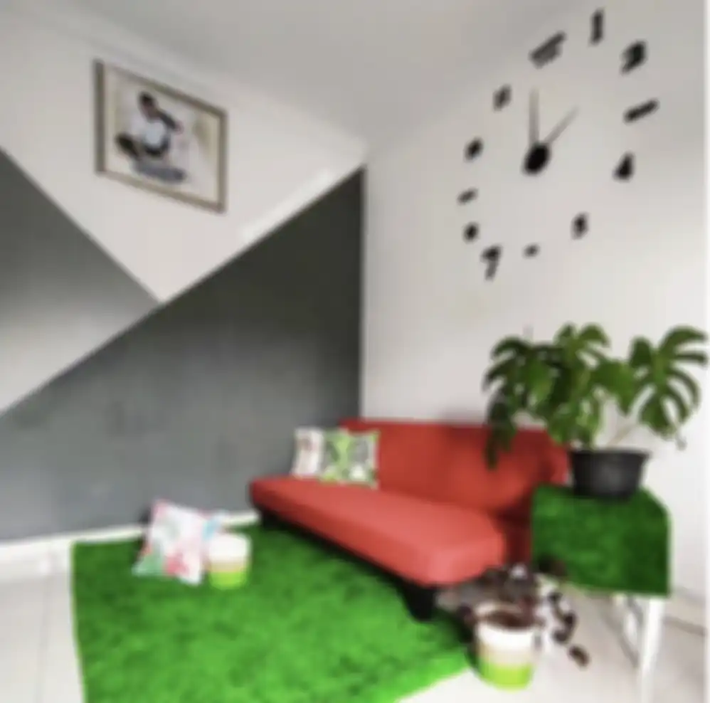 Minta istri memilih desain ruang tamu lesehan nan cantik ini buat di rumah type 36. Bujetnya gak bikin nangis. Lihat 7 foto hasilnya yuk.