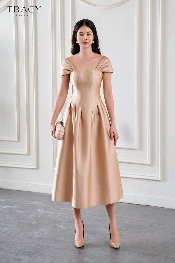 Gaun Satin Contoh Dress Simple Inspirasi Dress Kondangan Non Hijab Yang  Simpel Dan Elegan Semua Halaman