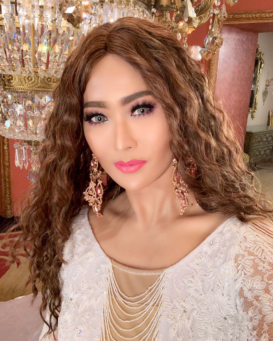 sepi-job-hingga-bisnisnya-dikabarkan-bangkrut-inul-daratista-kepergok