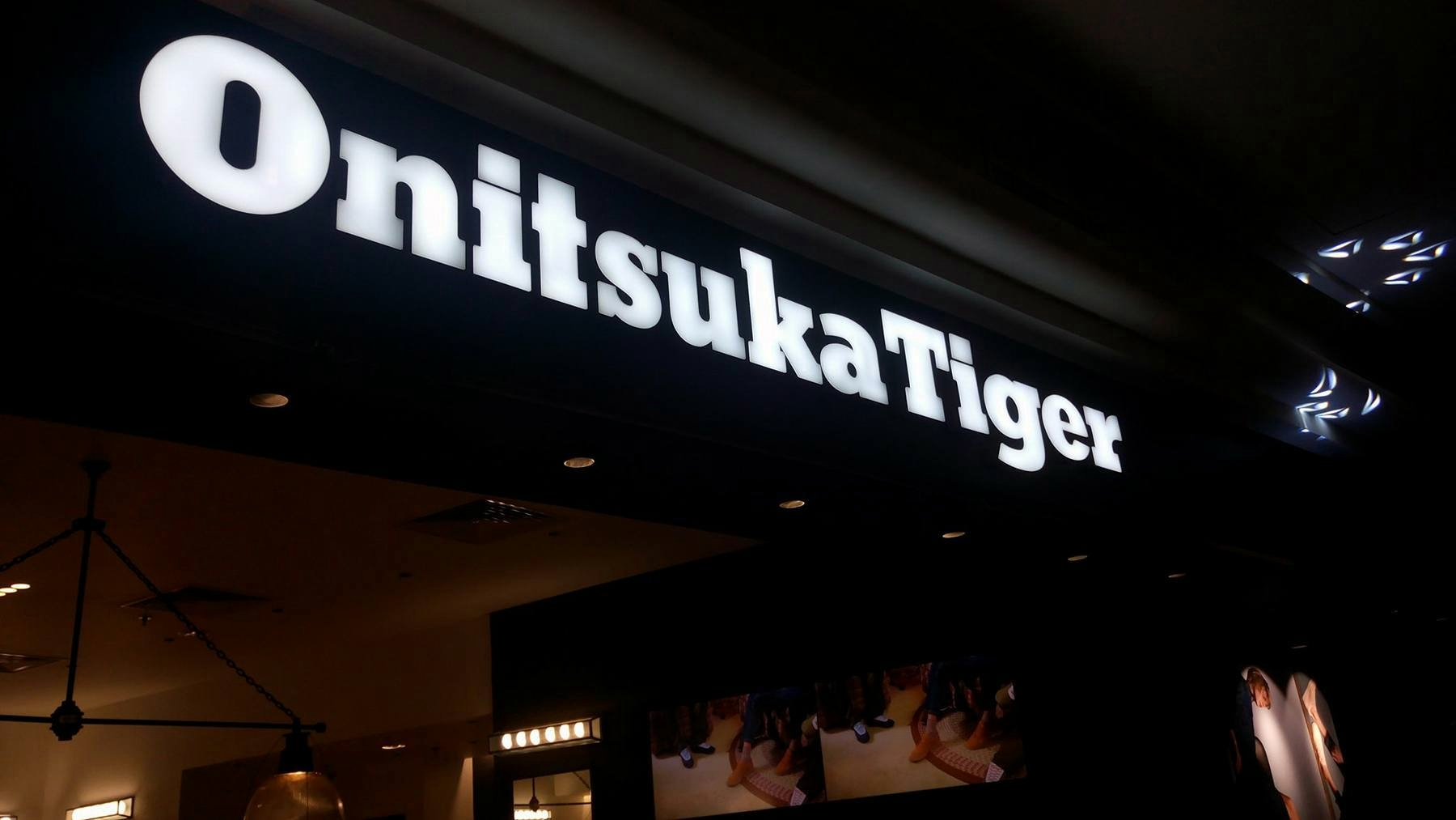 Onitsuka jakarta plaza senayan cheap