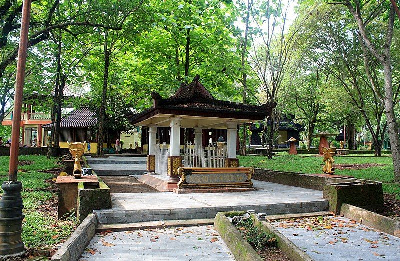 Agama Sriwijaya dan Cikal Bakal Palembang di Bukit Siguntang - Semua Halaman - National Geographic