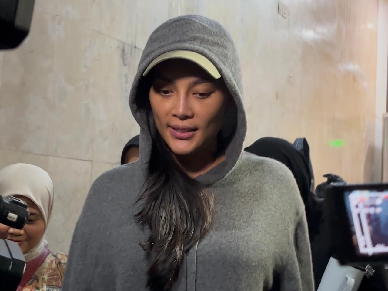 A stunning close-up of Erika Putri's captivating eyes