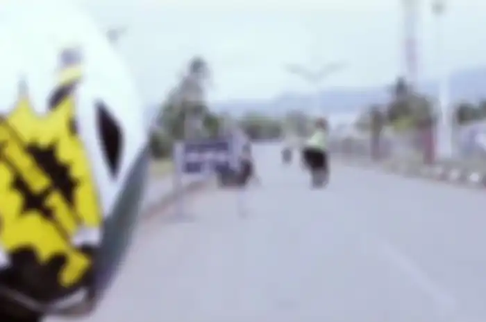 Anak kecil naik MiniGP