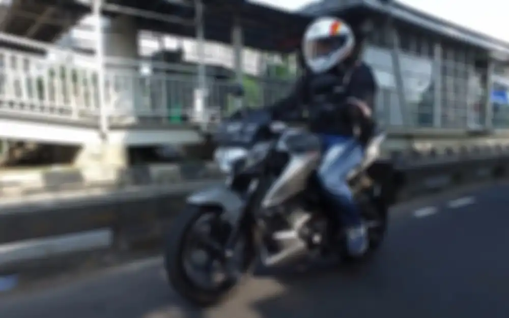 Komparasi Posisi Duduk All New Yamaha V-Ixion, Honda CB150R, Suzuki GSX-S150