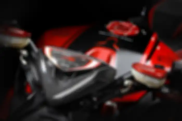 Desain kolaborasi dengan Lewis Hamilton