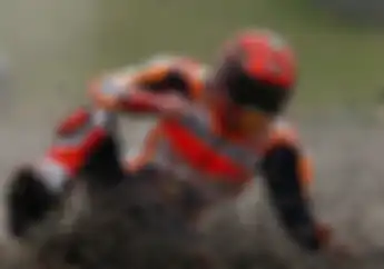 Ini Loh Bahan Kulit  Wearpack Pembalap Motor MotoGP,  Ada 2 Jenis..