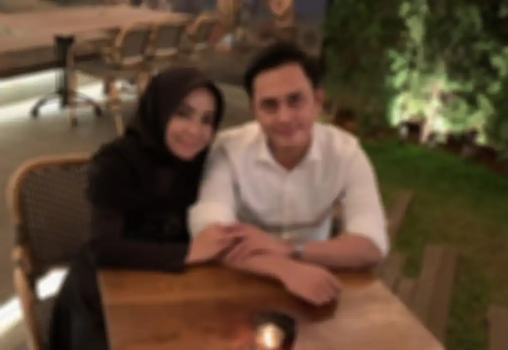 Muzdalifah dan Fadel Islami